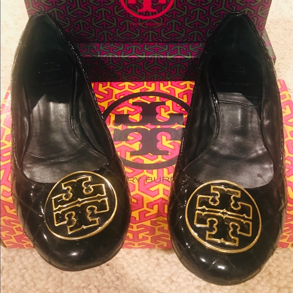 Tory Burch quinn patent calf black flats